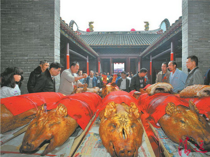 太公分燒豬,人人有份。