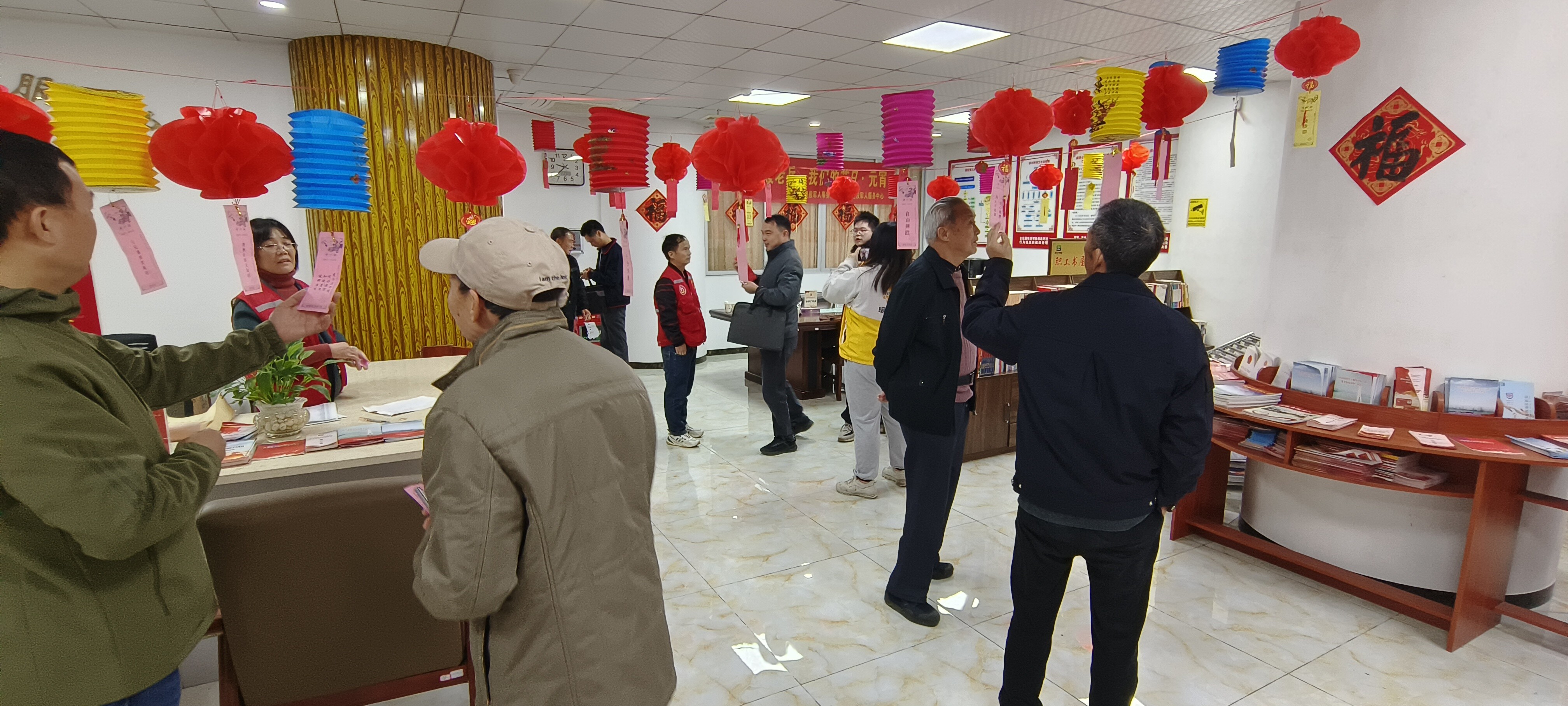 清遠(yuǎn)市退役軍人服務(wù)中心開(kāi)展“我們的節(jié)日·元宵”活動(dòng)新聞稿.doc_1